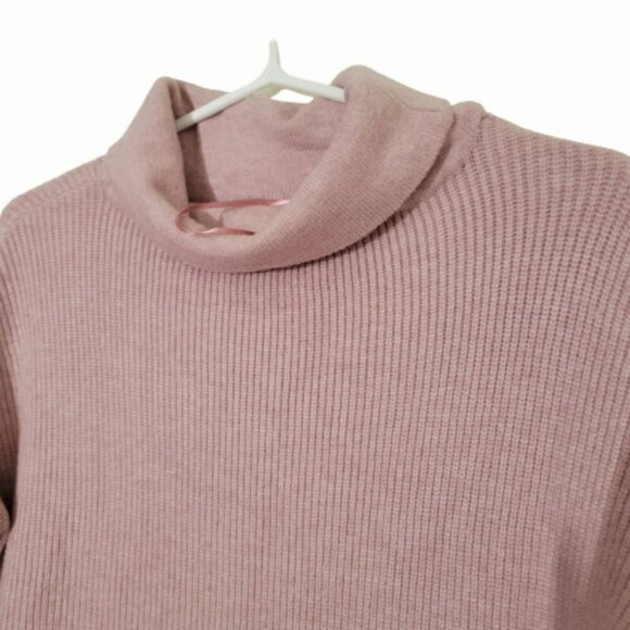 Cyrus turtle neck OVERSISE blush pink sweater, long sleeve, rib knit - Picture 5 of 6